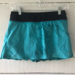 Lululemon 13” pleated running skirt
